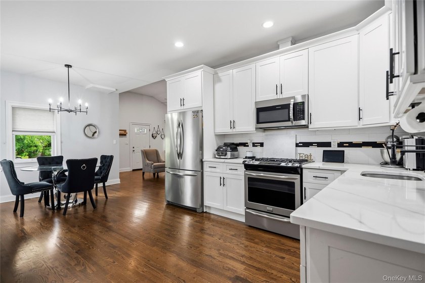 Welcome to this Beautifully Renovated Ranch-Style Home in - photo 14