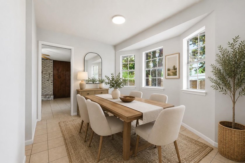 Spacious 3-Bedroom, 2-Bath All-Brick Home in Desirable Palm - photo 17