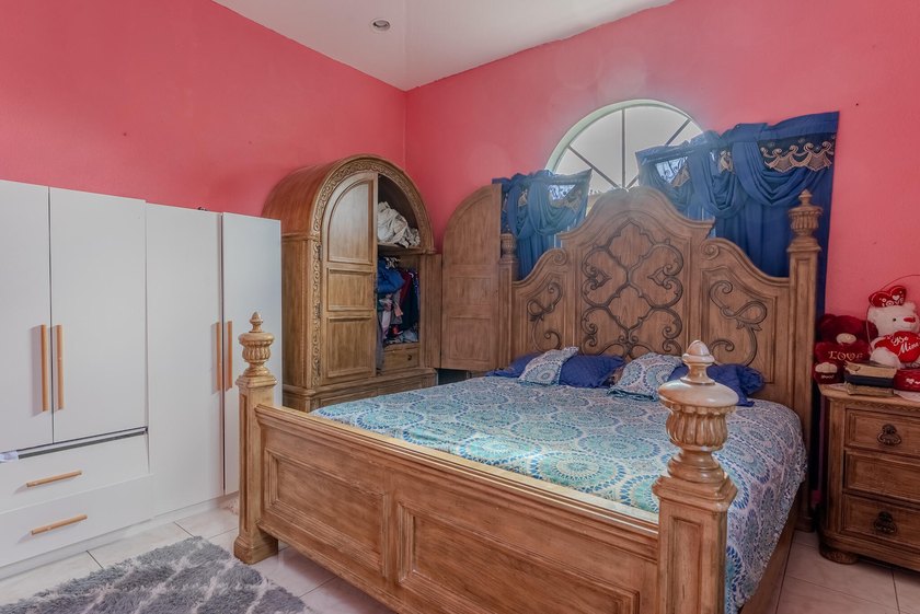 Spacious 4BR/2BA CBS home on a massive, fully fenced 9,000 SF - photo 18