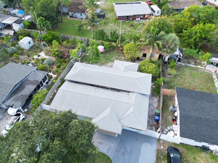 Spacious 4BR/2BA CBS home on a massive, fully fenced 9,000 SF - photo 25