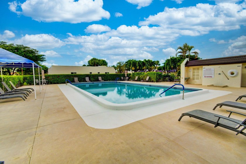 Fully Furnished, move-in ready, turn-key, 2-bedroom, 2-bath - photo 31