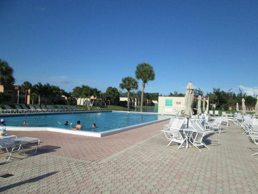 Fully Furnished, move-in ready, turn-key, 2-bedroom, 2-bath - photo 32