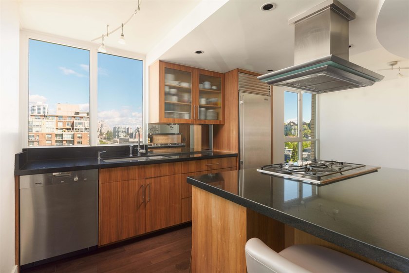 Hennessy House, a truly exceptional penthouse residence in the - photo 5