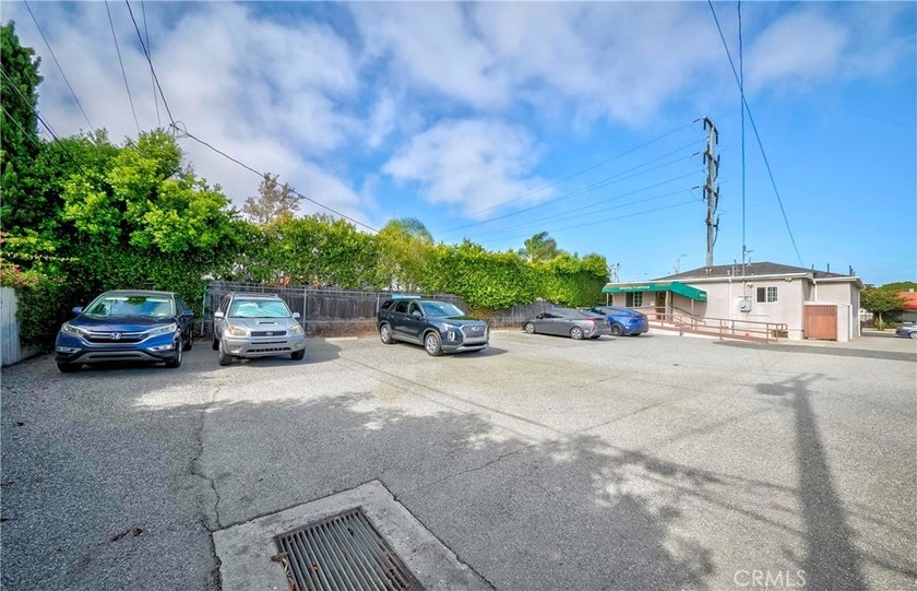 Feels Like New! A Great Opportunity to Own Good Size (2,324 - photo 21