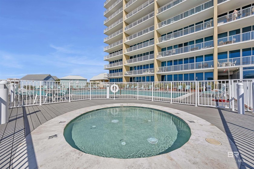 Welcome to this well-maintained 2 bedroom, 2.5 bath condo in - photo 22