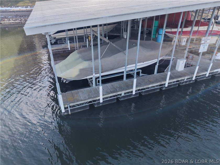 Experience Lake of the Ozarks living at its finest in this - photo 47