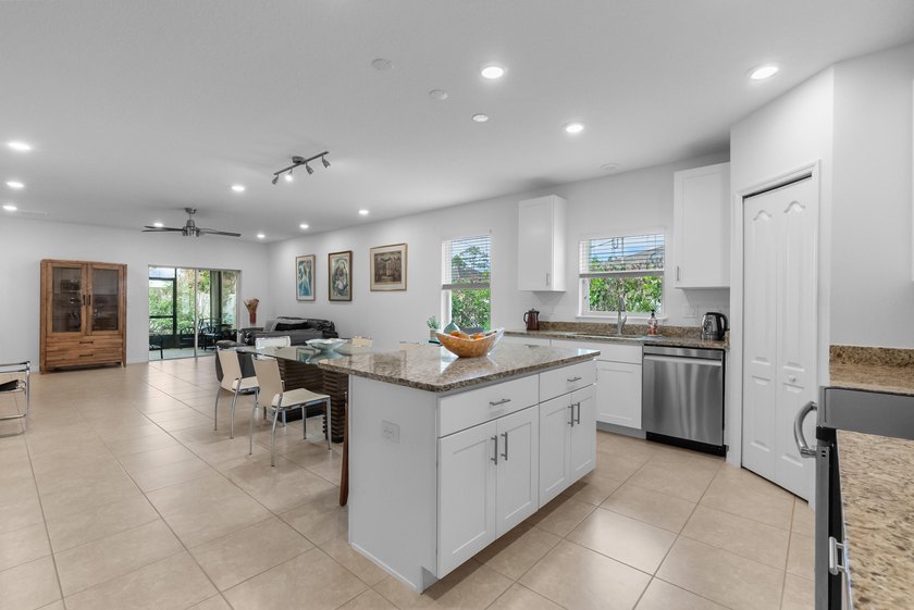 Welcome to this move-in ready 3-bedroom, 2-bath home offering - photo 2