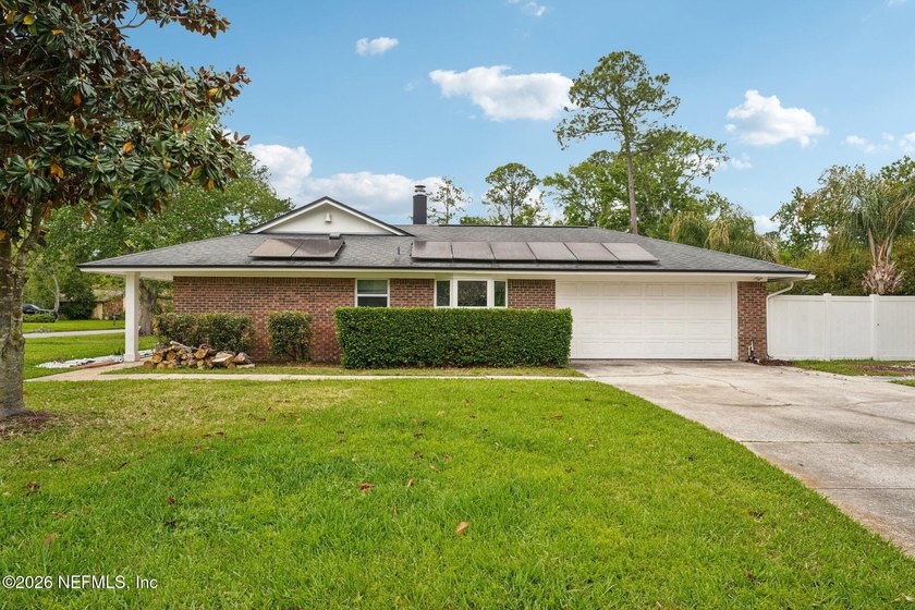 Best Priced pool home on the market in heart of the area! Set on - photo 5