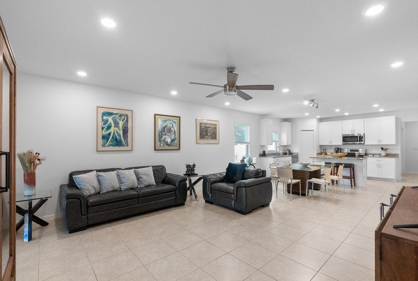 Welcome to this move-in ready 3-bedroom, 2-bath home offering - photo 7