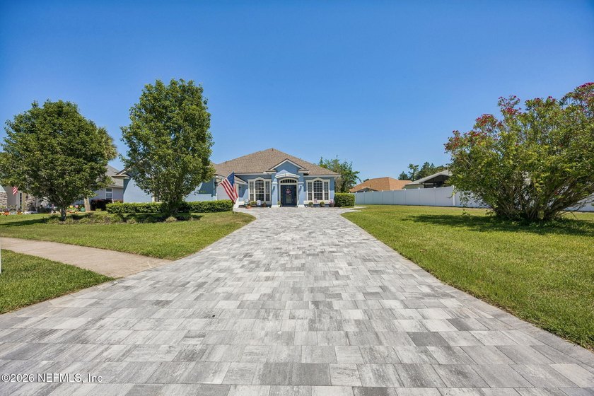 Home Sweet Home! Seller says SELL!!!!!Located in the established - photo 5