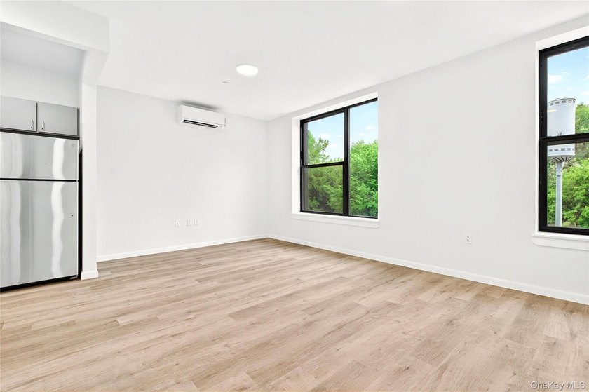 Welcome to the Soundview Park Townhouses. This is a New - photo 6