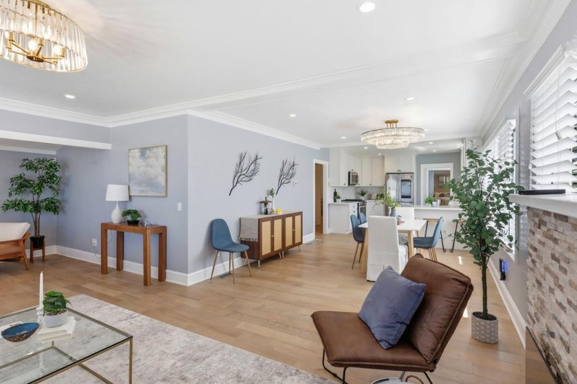 Welcome to this incredible 4 bedroom/3-full bath; 2,139 sq ft - photo 13