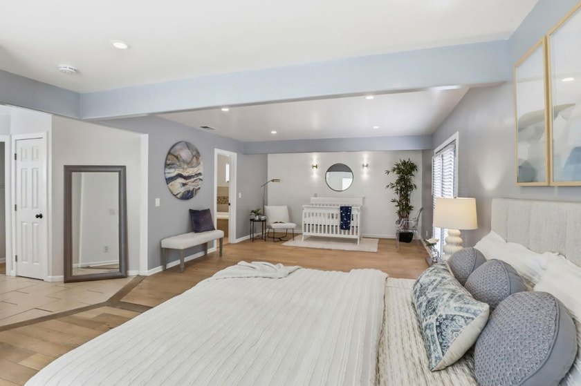 Welcome to this incredible 4 bedroom/3-full bath; 2,139 sq ft - photo 25