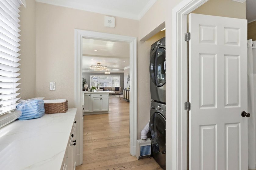 Welcome to this incredible 4 bedroom/3-full bath; 2,139 sq ft - photo 37
