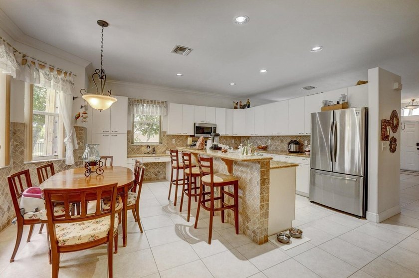 Welcome to this spacious 2-story single-family residence in - photo 10