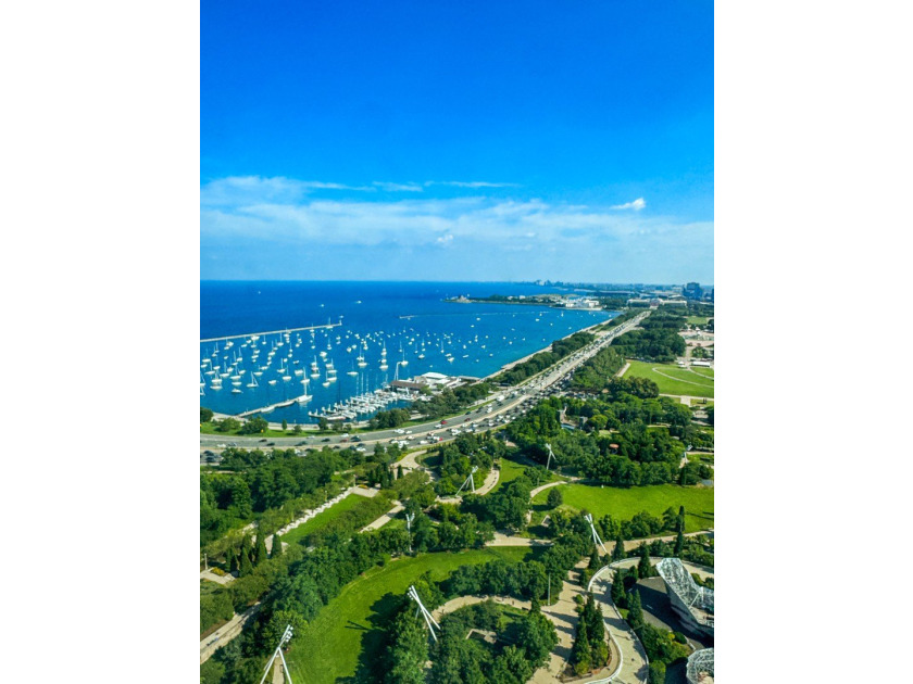 Elevated Urban Luxury at 340 on the Park | Residence 2905 The - photo 31