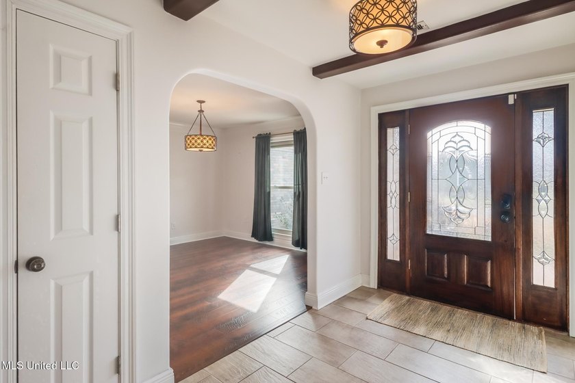 Assumable 2.75% VA mortgage + Bayou View Schools-- great rate - photo 2