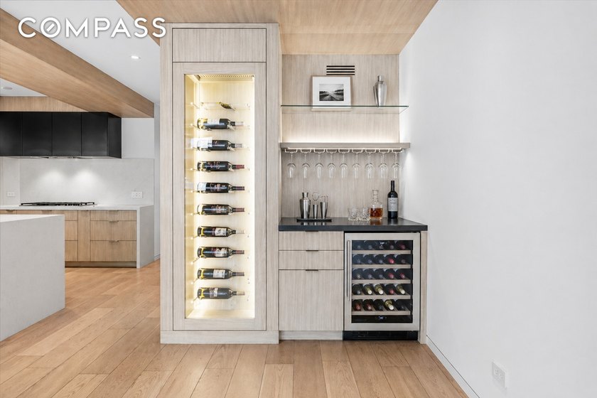 Welcome to this exceptional level of downtown living at 133 West - photo 5