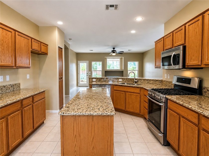 PRICED TO SELL!!! Fox Creek Brookfield, one of Bullhead City s - photo 8