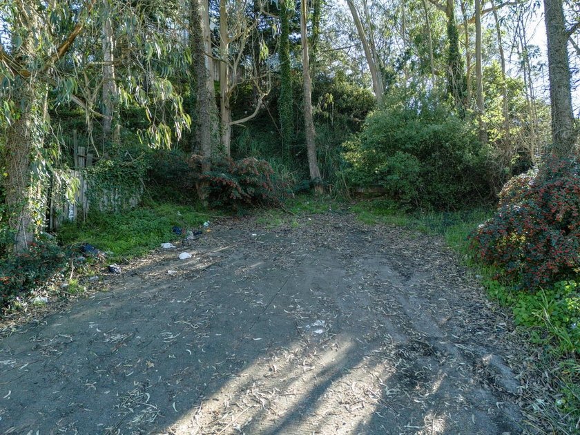 Vacant lot opportunity in a prime San Francisco location. Build - photo 13
