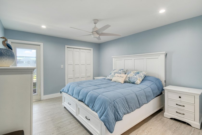 Experience waterfront living in this beautifully updated - photo 18