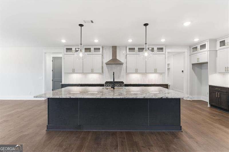Nestled directly on the banks of the Etowah River, this - photo 16