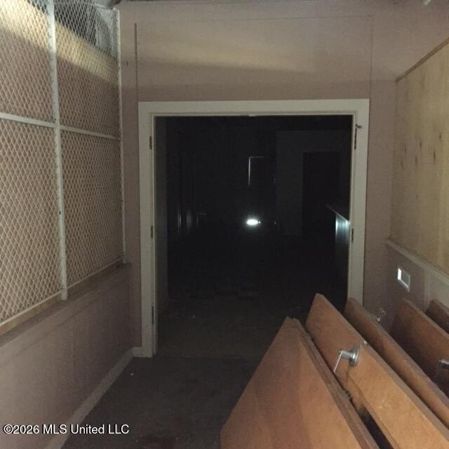 10,154sq ft gutted commercial building, ''X'' Flood Zone, and - photo 11