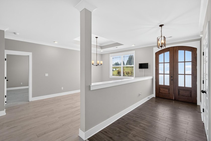 Luxury living with pond views and NO HOA!! Welcome to this - photo 7