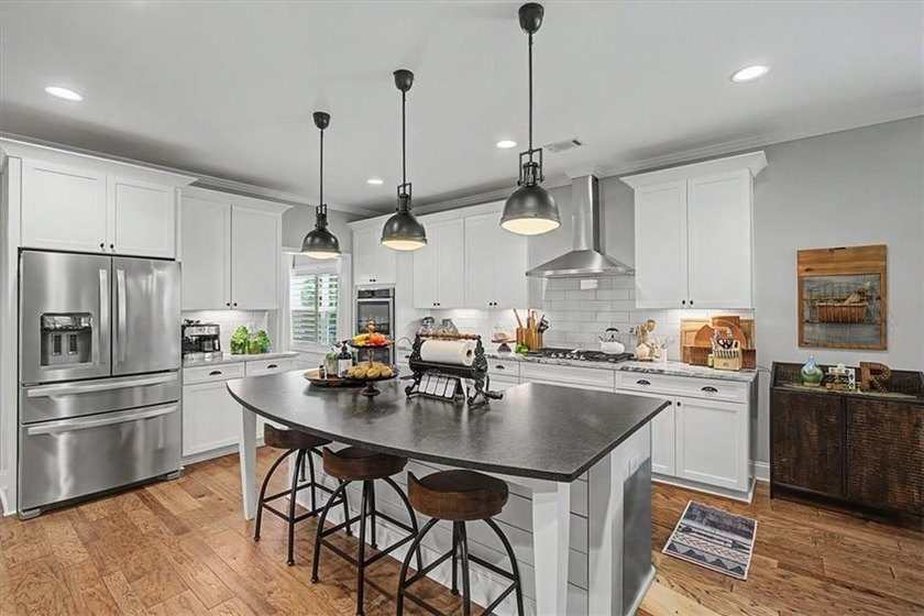 Step into the home-and lifestyle-you've been dreaming of. This - photo 19