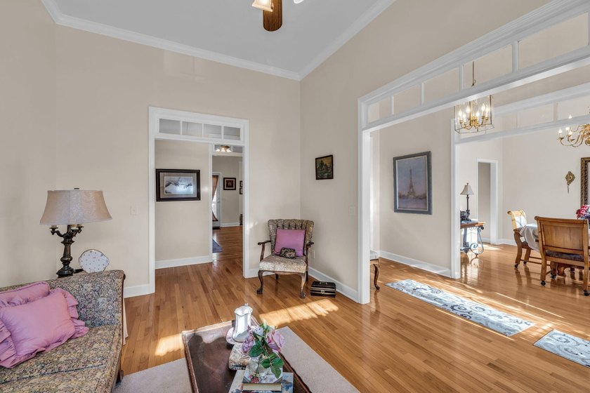 Offering over 4,000 square feet of conditioned living space - photo 8