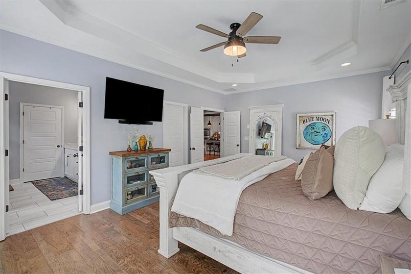 Step into the home-and lifestyle-you've been dreaming of. This - photo 29