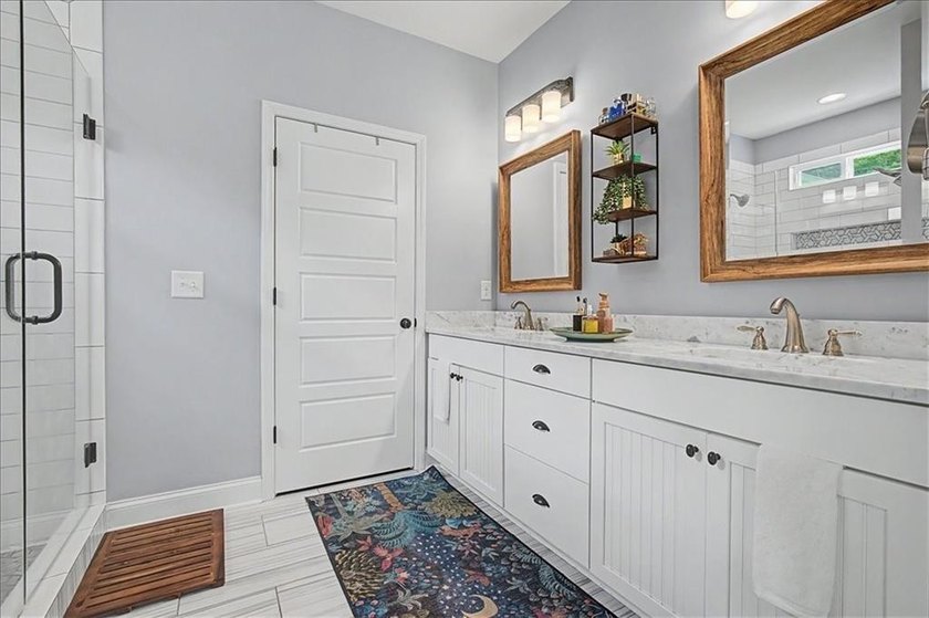 Step into the home-and lifestyle-you've been dreaming of. This - photo 31