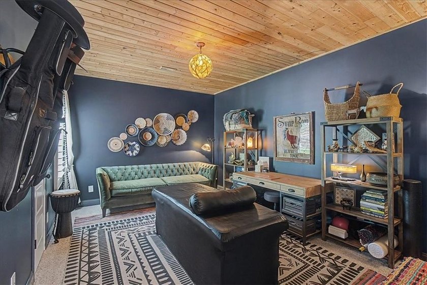 Step into the home-and lifestyle-you've been dreaming of. This - photo 38