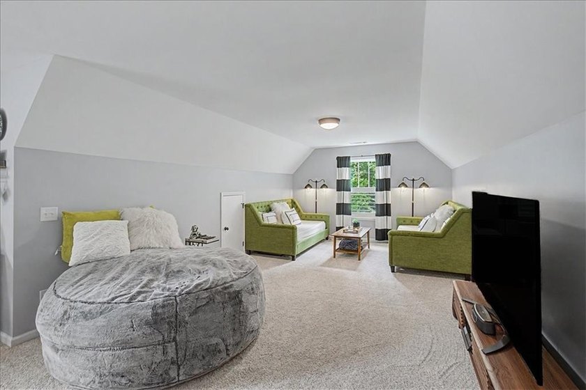 Step into the home-and lifestyle-you've been dreaming of. This - photo 43