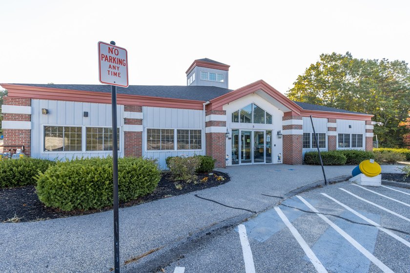 NEWLY BUILT IN 2004 AS A TODDLE INN NURSERY SCHOOL PRESENTLY - photo 3