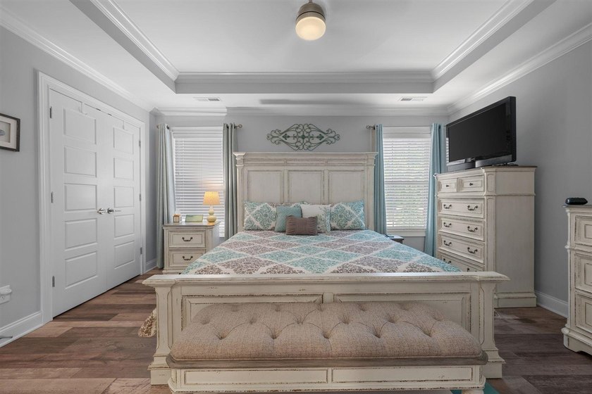 Convenience, low maintenance living, and an unbeatable in town - photo 18