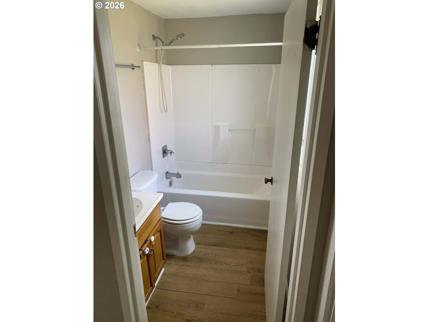 Remodeled 4 Plex On Oregon Coast! This 4 Plex features 4 - photo 11