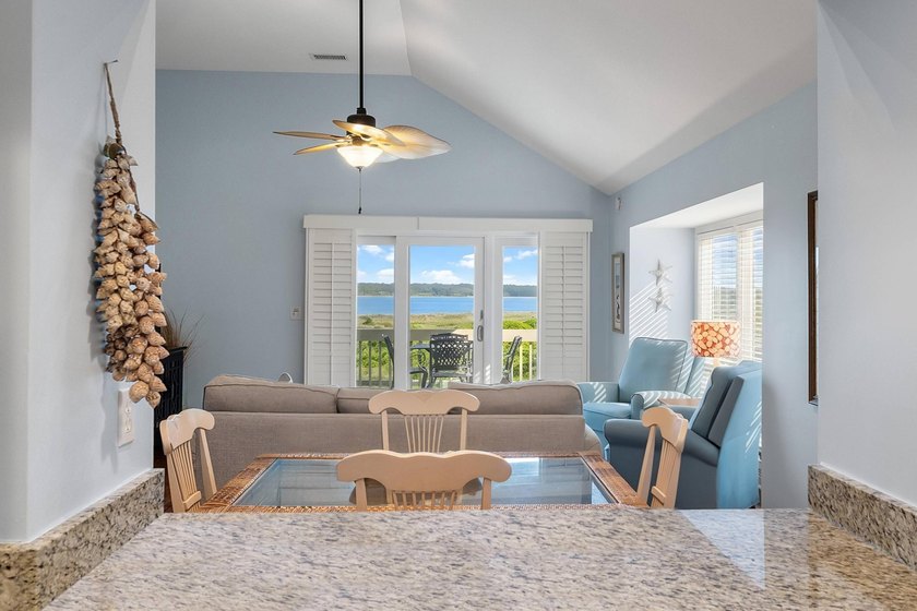 Perched on the top floor of desirable Pelican Watch Villas, 1360 - photo 12