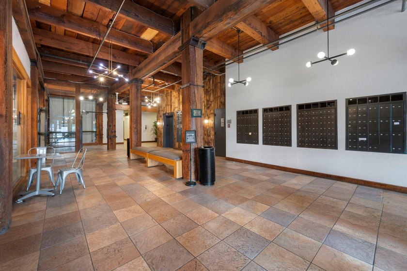 What a special property in the Itasca Lofts. Years ago, it was - photo 13
