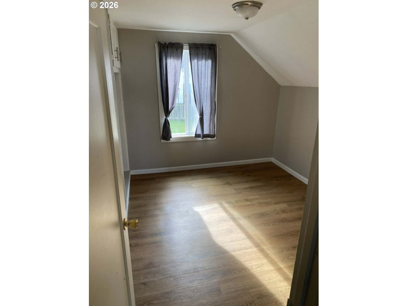 Remodeled 4 Plex On Oregon Coast! This 4 Plex features 4 - photo 15