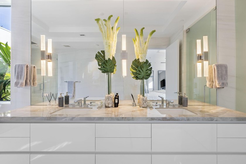 Experience unparalleled coastal luxury at The Sting Residence - photo 21