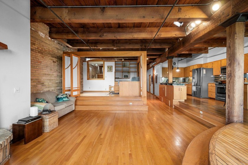 What a special property in the Itasca Lofts. Years ago, it was - photo 24