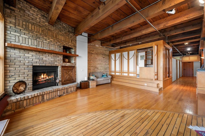 What a special property in the Itasca Lofts. Years ago, it was - photo 31