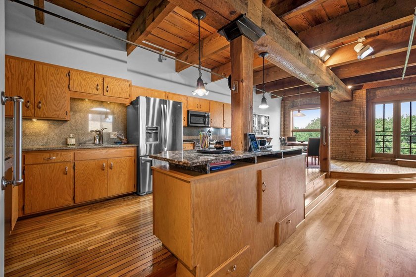 What a special property in the Itasca Lofts. Years ago, it was - photo 32