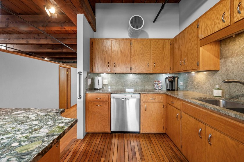What a special property in the Itasca Lofts. Years ago, it was - photo 39