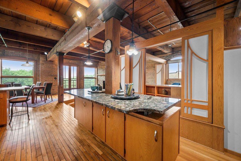 What a special property in the Itasca Lofts. Years ago, it was - photo 40