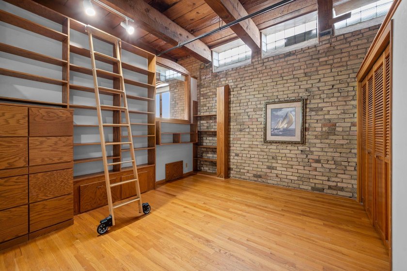 What a special property in the Itasca Lofts. Years ago, it was - photo 59