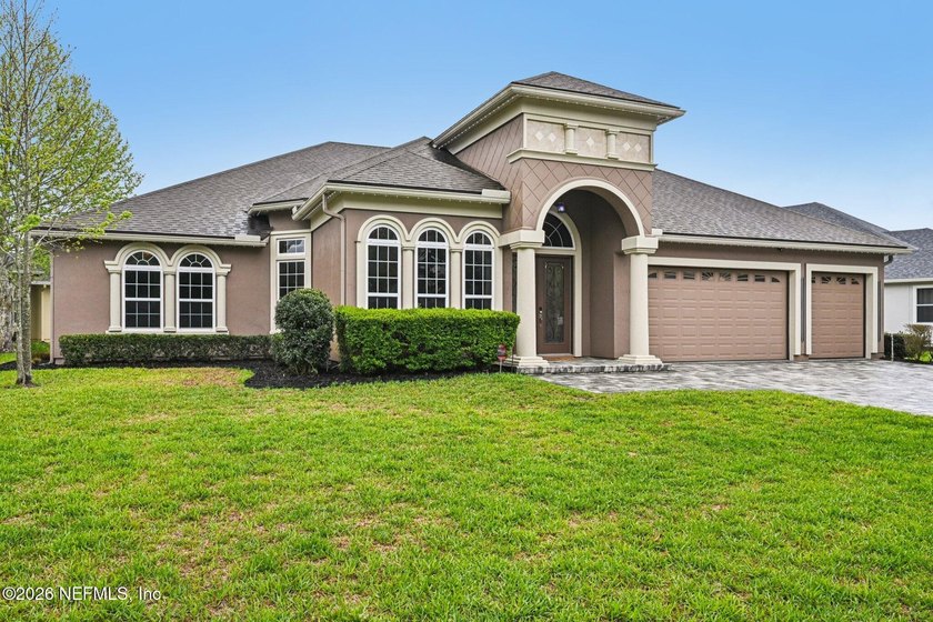 This stunning corner-lot home in St. Johns County offers 3,237 - photo 6