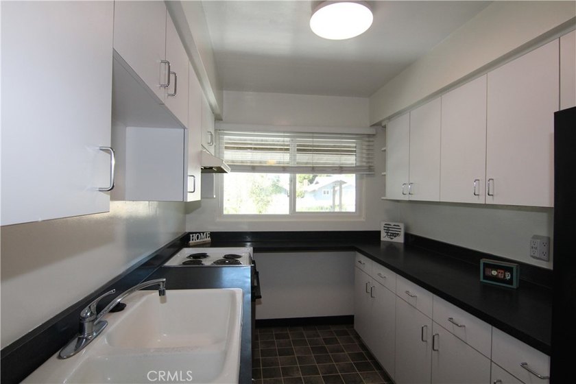 Coronado Manor Condo Complex, located in the heart of Historic - photo 8