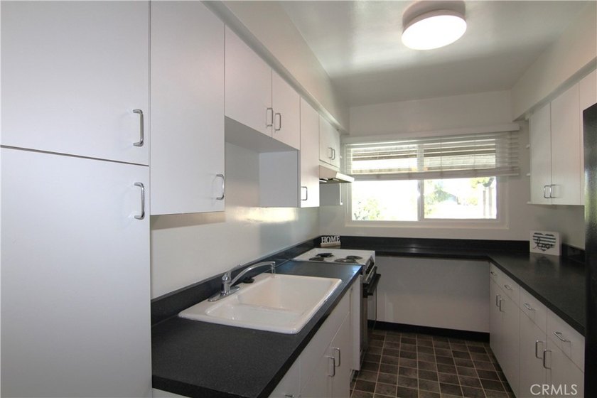 Coronado Manor Condo Complex, located in the heart of Historic - photo 9